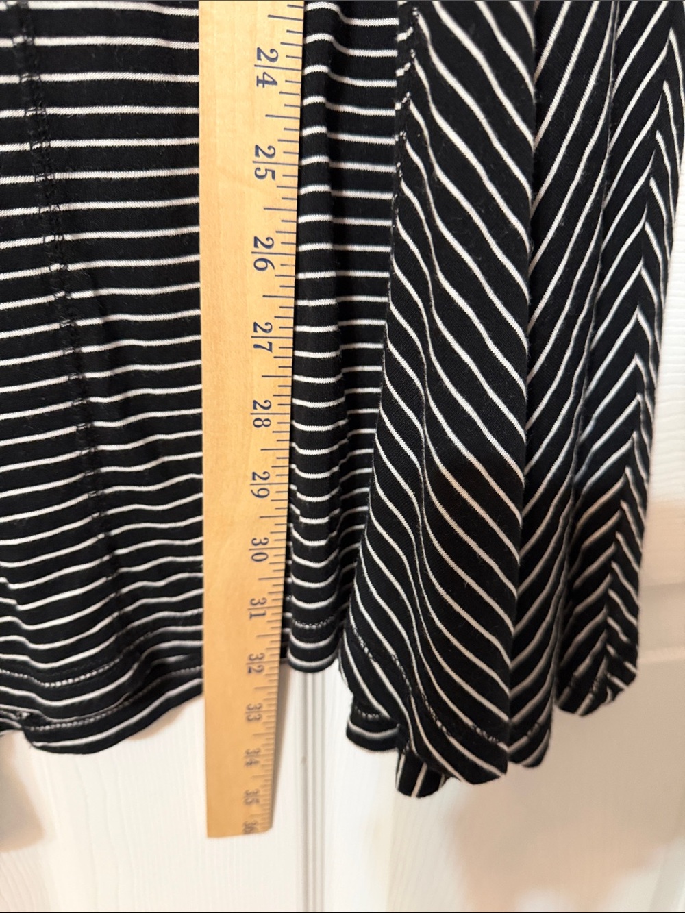 Avenue Black & White Striped V-Neck Short Sleeve Top - Picture 10 of 11